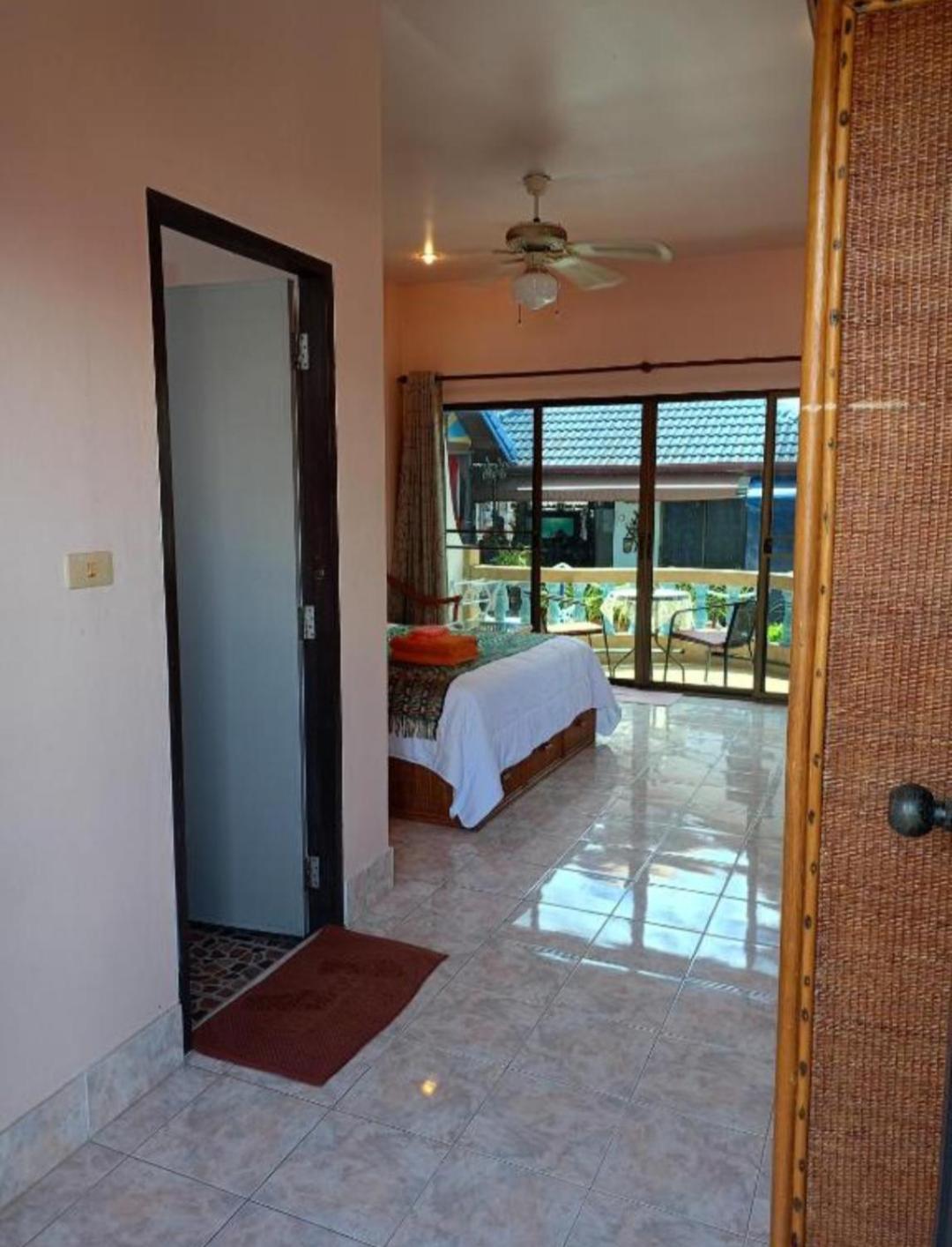 Patong Sunbeach Mansion Εξωτερικό φωτογραφία